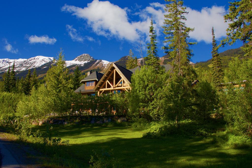 Vagabond Lodge At Kicking Horse Golden Eksteriør bilde