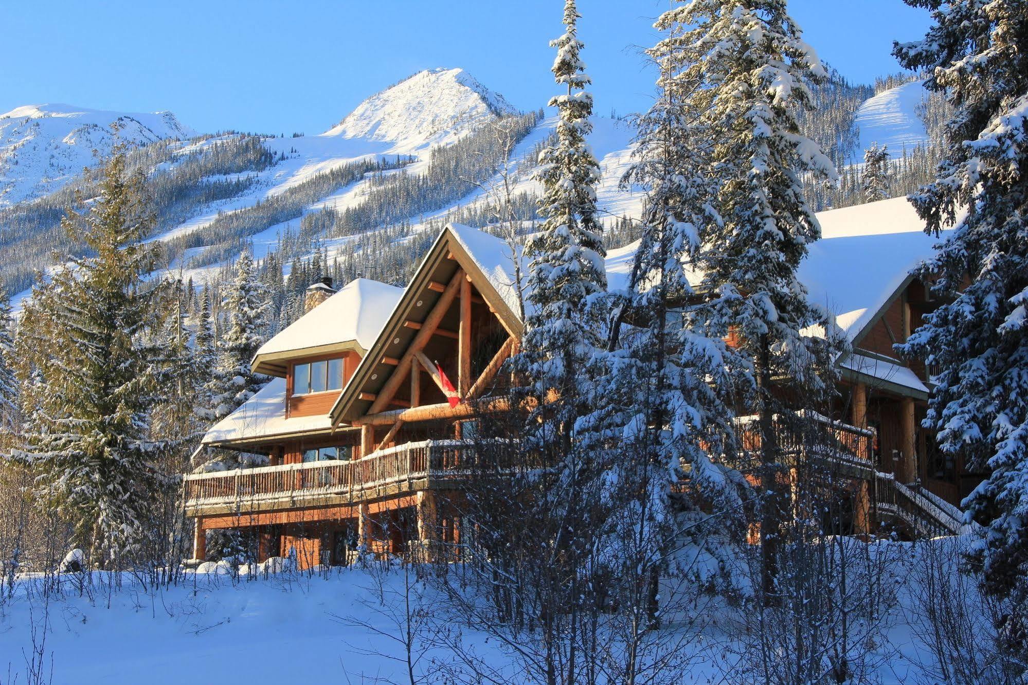 Vagabond Lodge At Kicking Horse Golden Eksteriør bilde